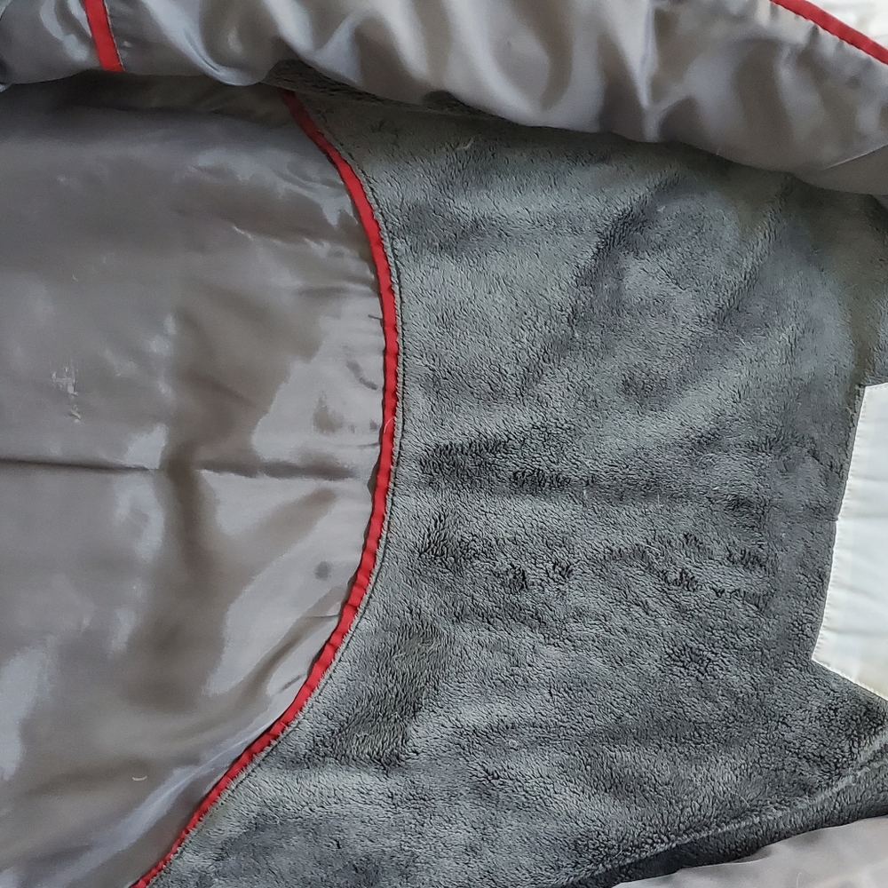 Down Jacket - Picture 4 of 6